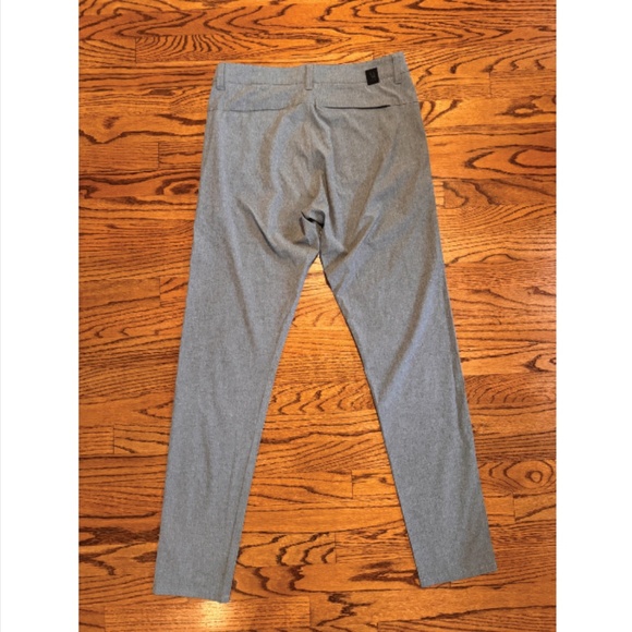 Vuori V431 Aim Pants Mens 32x32 Gray Chino Lightweight Performance Stretch - Picture 2 of 5